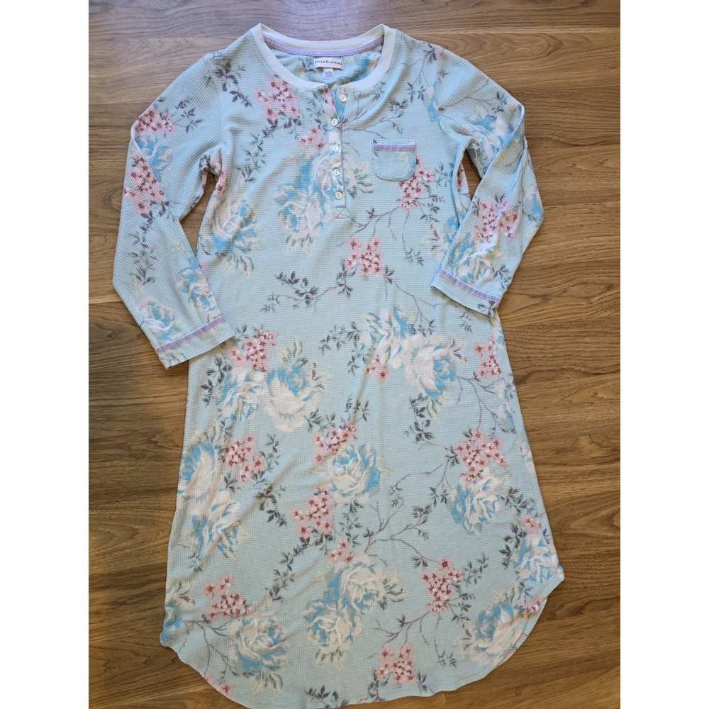 Miss Elaine brushed waffle knit nightgown Size Medium‎ Blue Floral Longsleeve